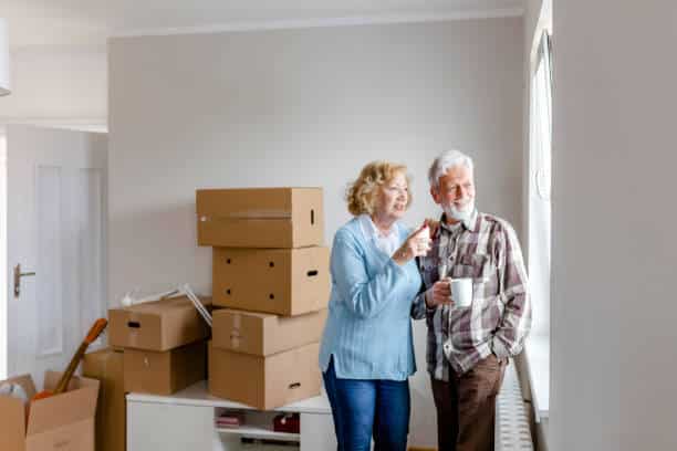How to help the elderly move into a new place