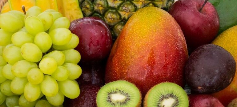 fruit is among things you can and can't keep in your storage unit
