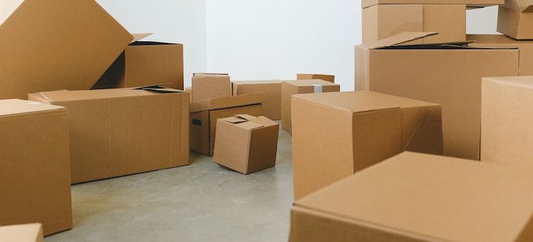Cardboard boxes in various sizes ideal for going green in your storage unit